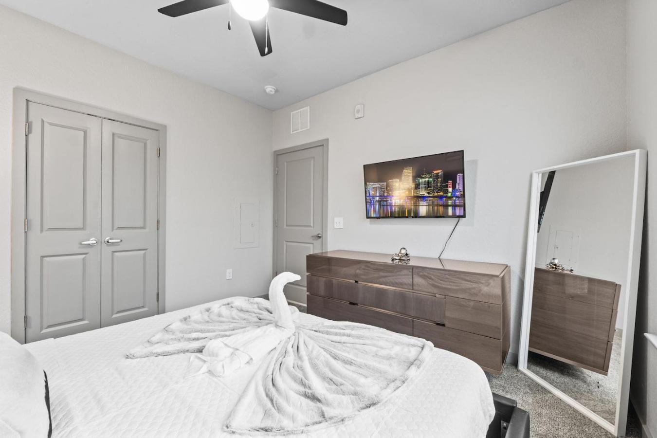 Tropicana Field 1 Bed In Downtown St Pete With Free Parking セント・ピーターズバーグ エクステリア 写真