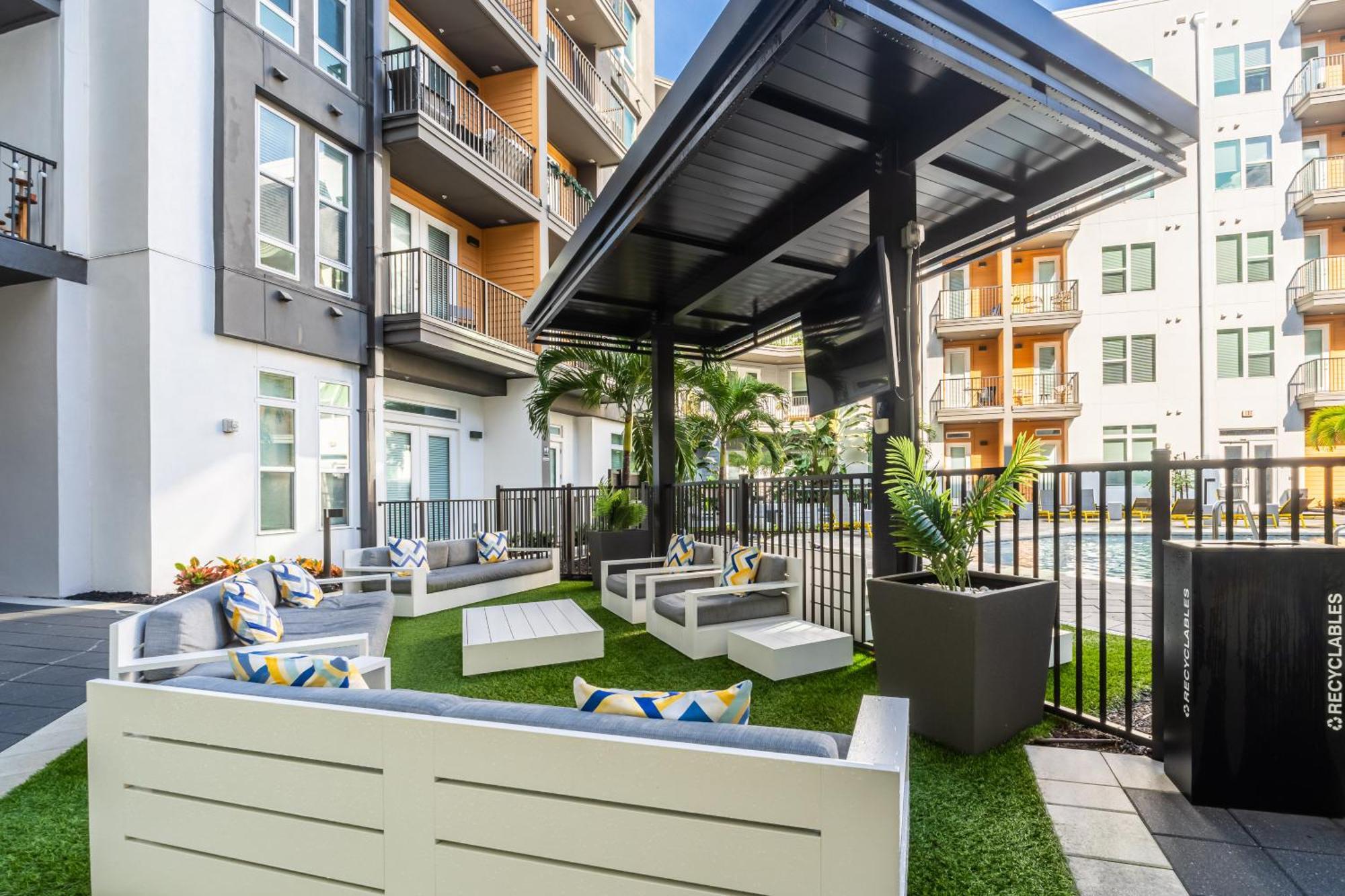 Tropicana Field 1 Bed In Downtown St Pete With Free Parking セント・ピーターズバーグ エクステリア 写真