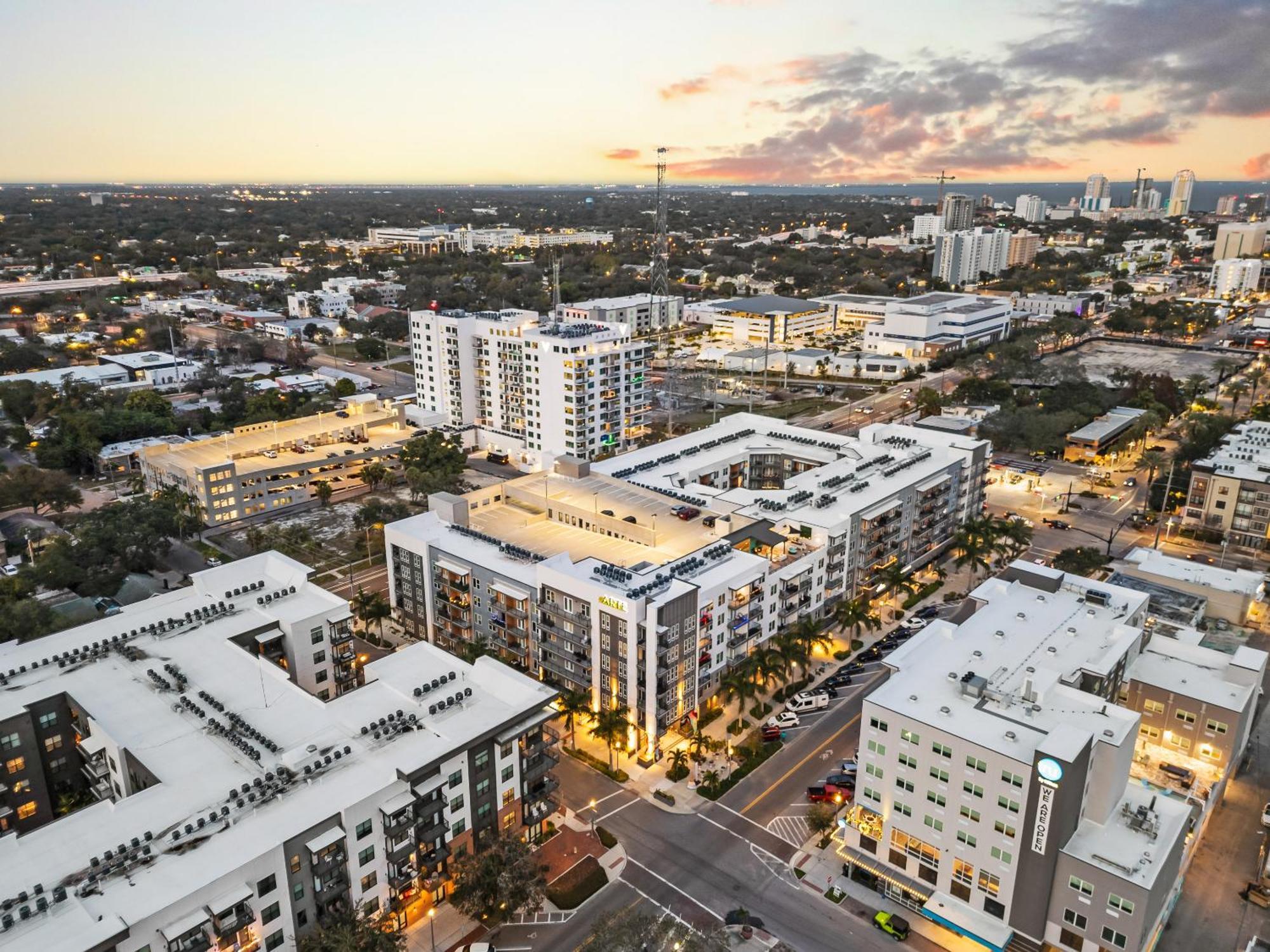 Tropicana Field 1 Bed In Downtown St Pete With Free Parking セント・ピーターズバーグ エクステリア 写真